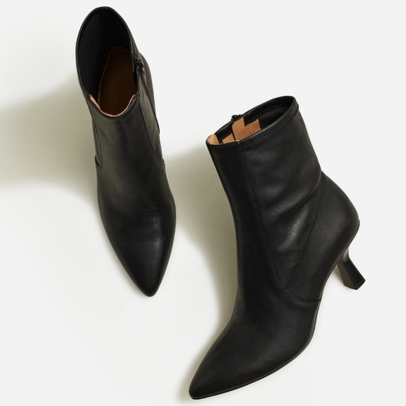 New! Madewell The Justine Ankle Boot in Black Leather - Picture 2 of 16